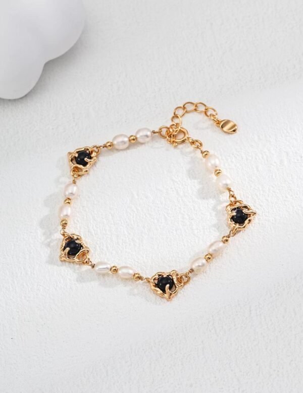 Natural Pearl and Black Onyx Bracelet