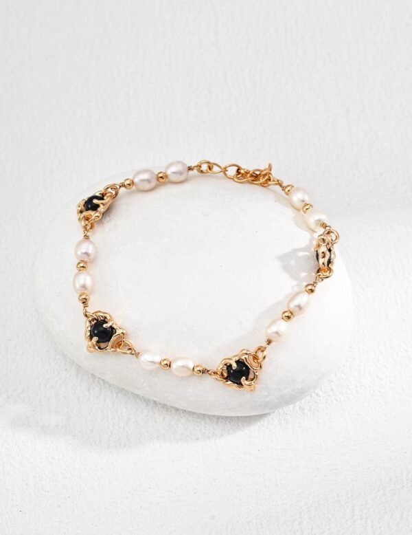 Natural Pearl and Black Onyx Bracelet