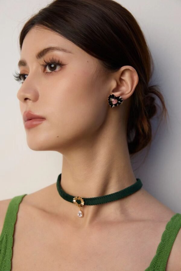 Green Velvet Necklace with Zircon Stone