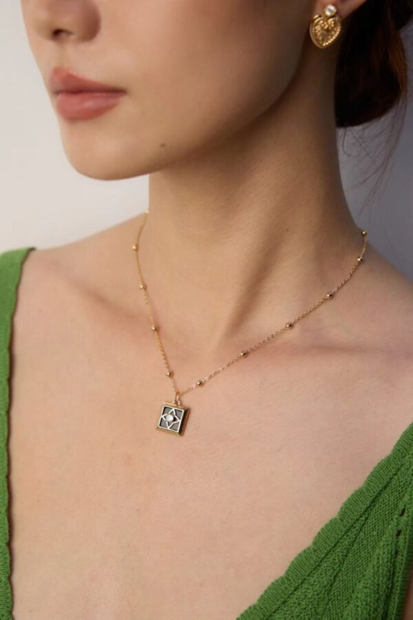 Square Agate and Zircon Pendant Necklace